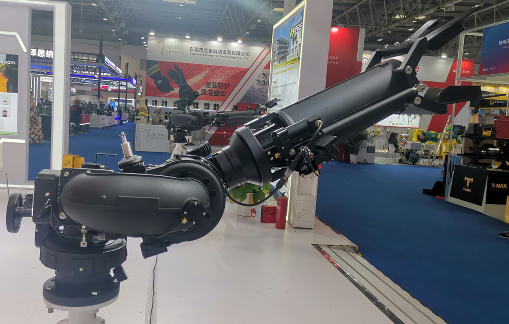 Naujo produkto pristatymas – itin didelis gaisro monitorius