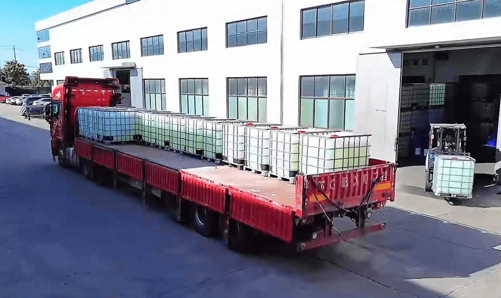 Pirmiausia klientas: pritaikytas putų koncentratas pakrautas ir paruoštas išsiųsti į kliento svetainę